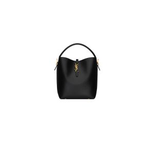 small le 5 7 S*pple in smooth leather